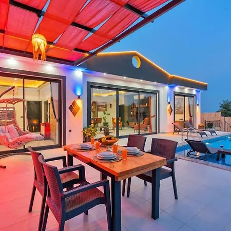 Muhtesem Tatil Villasi Poyraz 2 * Kaş
