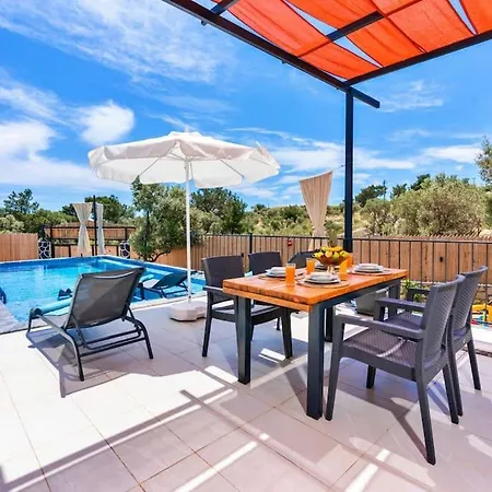 Villa Muhtesem Tatil Villasi Poyraz 2