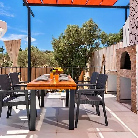 Muhtesem Tatil Villasi Poyraz 2